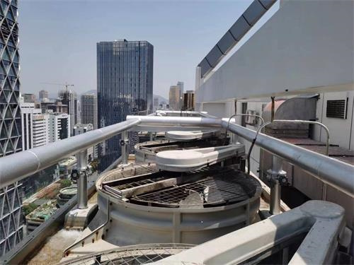 冷卻水塔是怎樣進(jìn)行工作的(冷卻水塔怎么降噪音)